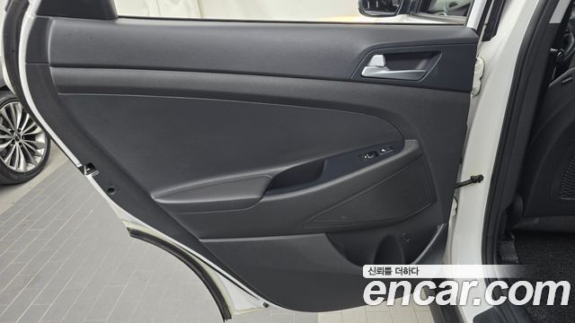 Hyundai Tucson Diesel 2.0 2WD Modern 2019 — фото 25