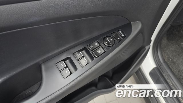 Hyundai Tucson Diesel 2.0 2WD Modern 2019 — фото 28