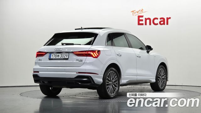 Audi Q3 (F3) 35 TDI Quattro Premium 2022 — фото 2
