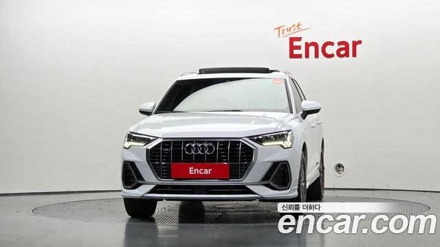 Audi Q3 (F3) 35 TDI Quattro Premium 2022 — фото 3