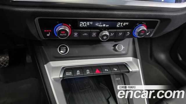 Audi Q3 (F3) 35 TDI Quattro Premium 2022 — фото 17