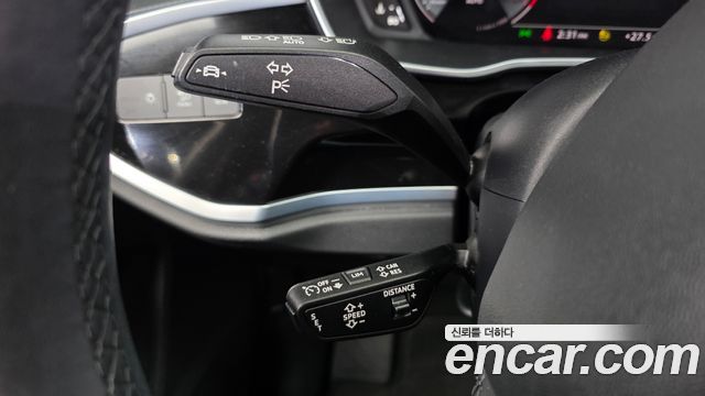 Audi Q3 (F3) 35 TDI Quattro Premium 2022 — фото 18