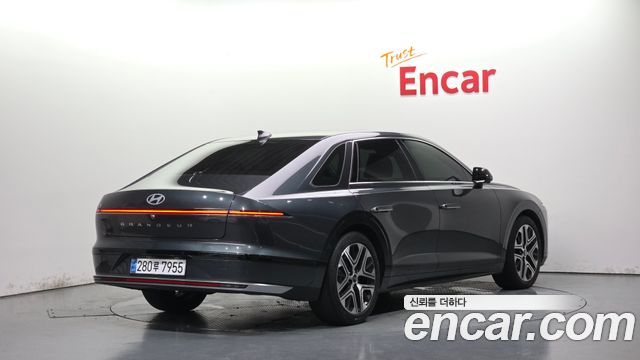 Hyundai Grandeur (GN7) 3,5 Gasoline 4WD Exclusive 2023 — фото 2