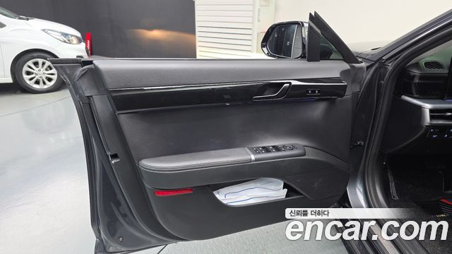 Hyundai Grandeur (GN7) 3,5 Gasoline 4WD Exclusive 2023 — фото 24