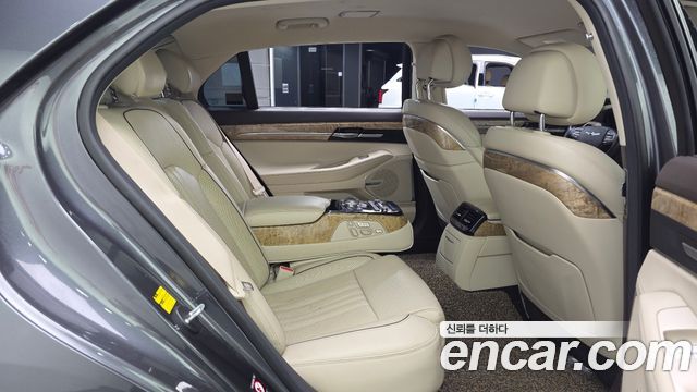 Genesis EQ900 3.8 GDI AWD Premium Luxury 2018 — фото 12