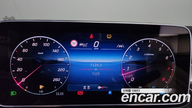 Mercedes-Benz CLE-Class (C236) CLE200 Cabriolet 2025 — фото 8