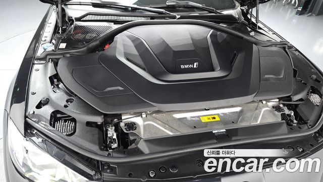BMW i4 eDrive40 M Sports 2022 — фото 6