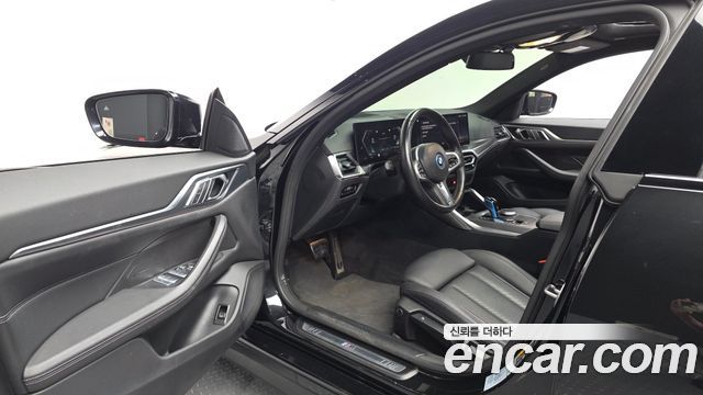 BMW i4 eDrive40 M Sports 2022 — фото 10