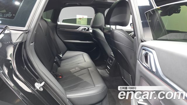 BMW i4 eDrive40 M Sports 2022 — фото 12