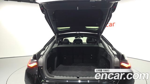 BMW i4 eDrive40 M Sports 2022 — фото 20