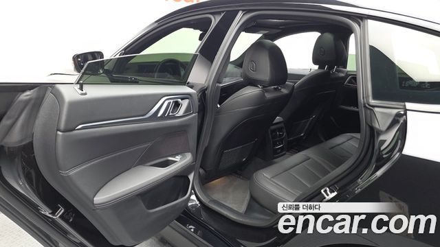 BMW i4 eDrive40 M Sports 2022 — фото 26
