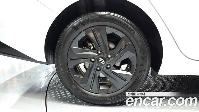 Hyundai Avante (CN7) 1.6 Inspiration 2023 — фото 5