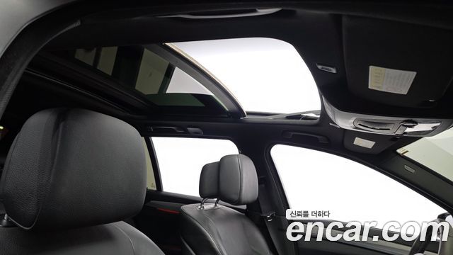 BMW 5 Series (F10) 525d xDrive M Sport Touring 2012 — фото 20