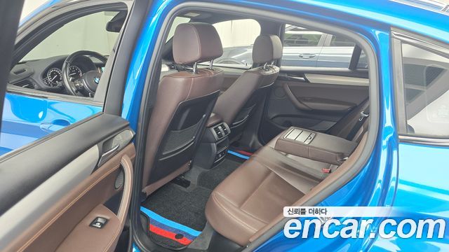BMW X4 (F26) M40i 2016 — фото 12