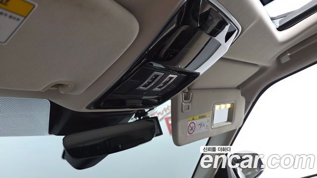 Land Rover Range Rover (IV) 4.4 SDV8 Vogue SE DIESEL 2018 — фото 19