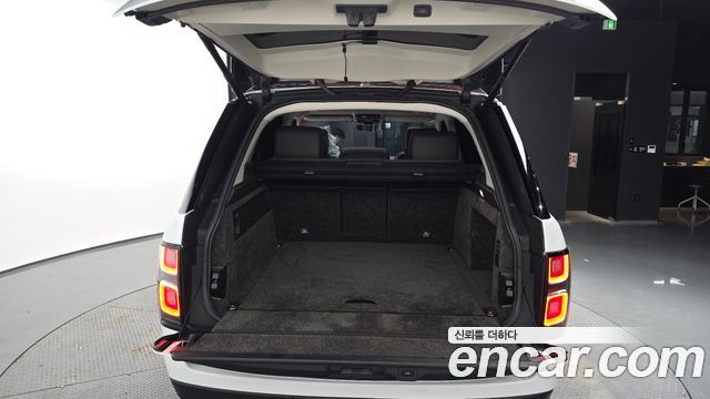 Land Rover Range Rover (IV) 4.4 SDV8 Vogue SE DIESEL 2018 — фото 34
