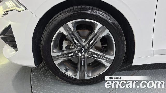 Kia K5 (III) 2.0 Prestige 2022 — фото 5