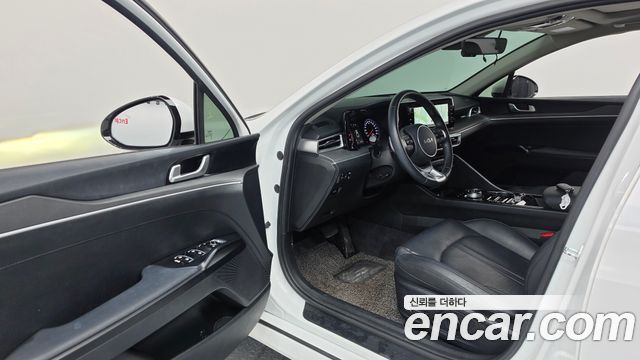 Kia K5 (III) 2.0 Prestige 2022 — фото 10