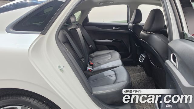 Kia K5 (III) 2.0 Prestige 2022 — фото 15