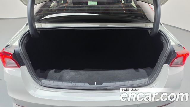 Kia K5 (III) 2.0 Prestige 2022 — фото 23