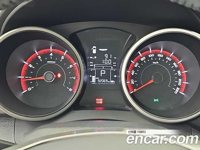 KG Mobility (SsangYong) Tivoli VX 2WD 2016 — фото 6