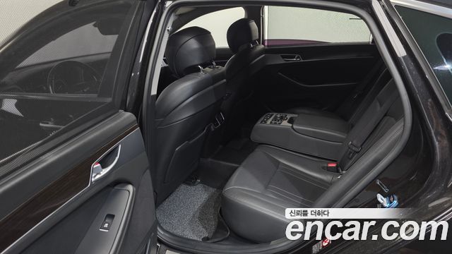 Genesis G80 2.2D AWD Premium Luxury 2018 — фото 12