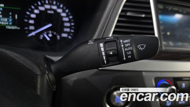 Genesis G80 2.2D AWD Premium Luxury 2018 — фото 19