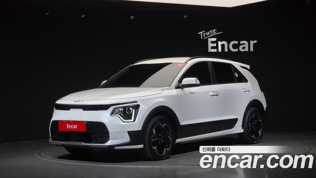 Kia Niro EV Air 2023 — фото 1