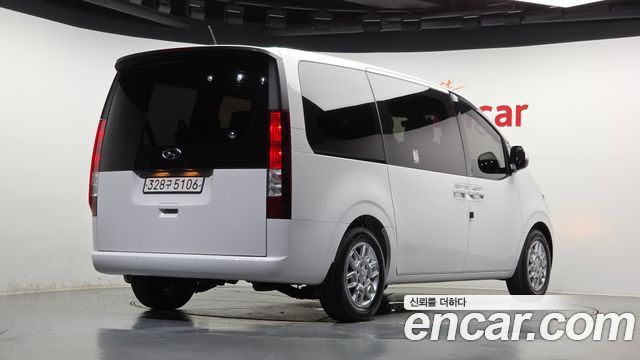 Hyundai Staria Tourer 9-Seater Modern 2023 — фото 2
