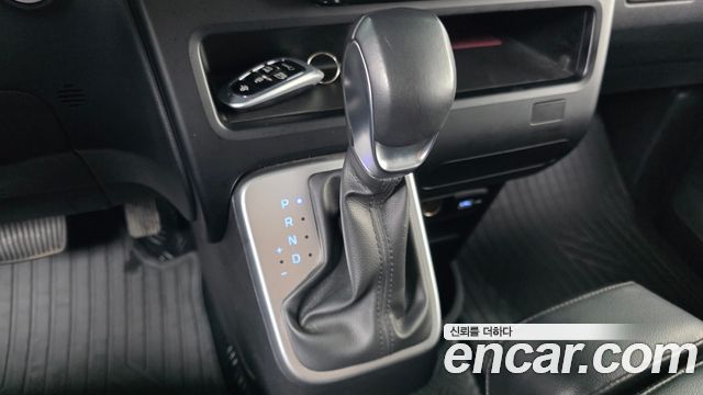 Hyundai Staria Tourer 9-Seater Modern 2023 — фото 9
