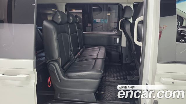 Hyundai Staria Tourer 9-Seater Modern 2023 — фото 12