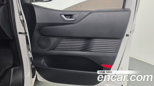 Hyundai Staria Tourer 9-Seater Modern 2023 — фото 24
