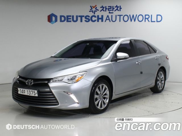 Toyota Camry 2.5 XLE