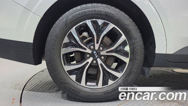 Kia Carnival (IV) Gasoline 9-Seater Prestige 2021 — фото 5