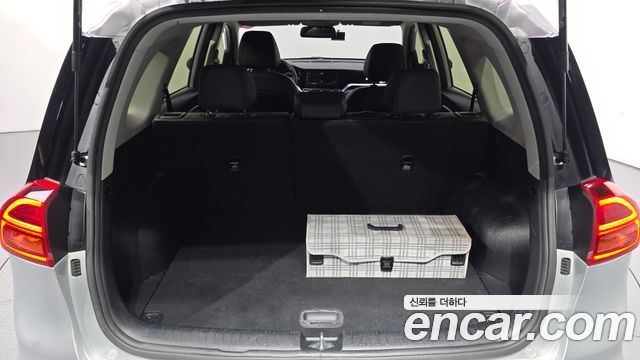 Kia Niro Plus Air 2023 — фото 27