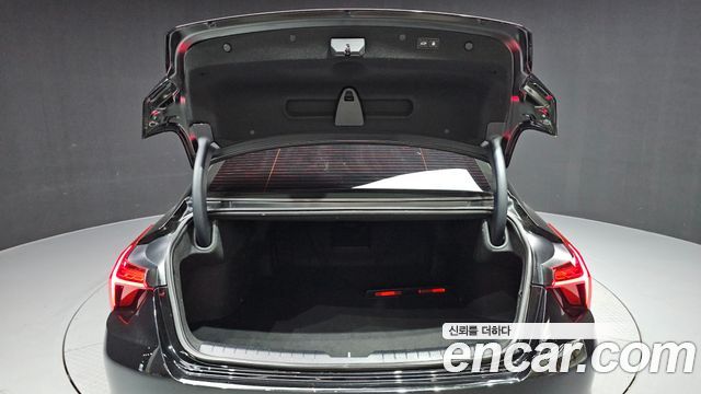 Kia K8 2.5 Gasoline 2WD Signature 2023 — фото 20