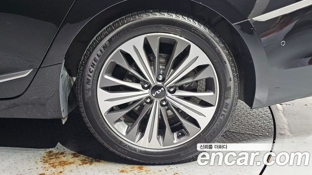 Kia K8 2.5 Gasoline 2WD Signature 2023 — фото 21
