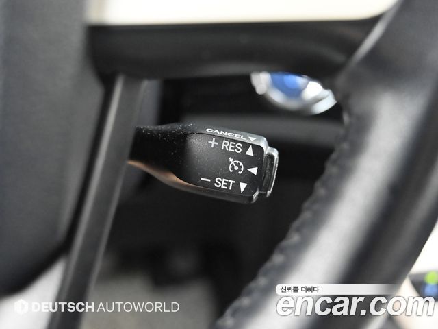 Toyota Prius (IV) 1.8 E 2016 — фото 21