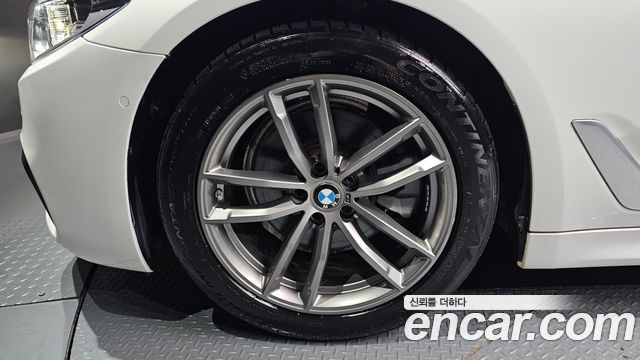 BMW 5 Series (G30) 520d M Sport Package Plus 2019 — фото 5