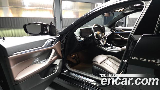 BMW i4 eDrive40 M Sports Pro 2022 — фото 10