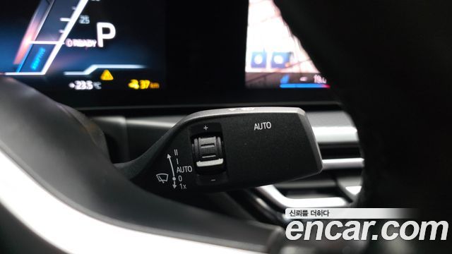 BMW i4 eDrive40 M Sports Pro 2022 — фото 36