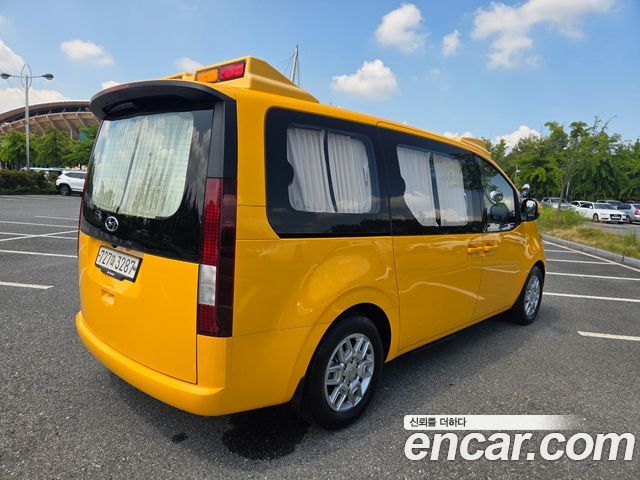 Hyundai Staria L3.5  Kinder Safety Car 15-Seater 2022 — фото 2
