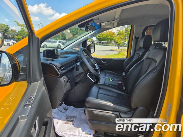 Hyundai Staria L3.5  Kinder Safety Car 15-Seater 2022 — фото 7
