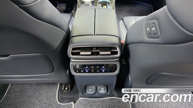 Genesis GV80 Coupe 2.5T Gasoline AWD 2026 — фото 18