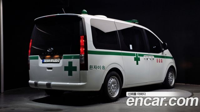Hyundai Staria Ambulance 2023 — фото 2