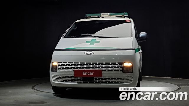 Hyundai Staria Ambulance 2023 — фото 3