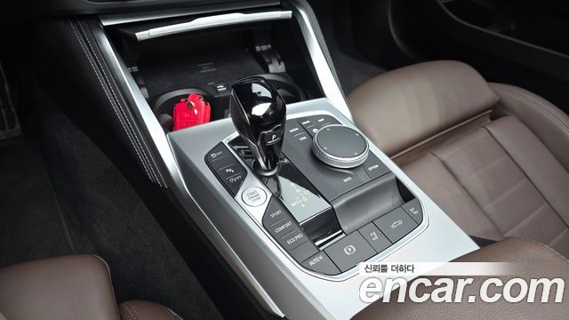 BMW 4 Series (G22) 420i M Sport Convertible 2022 — фото 9
