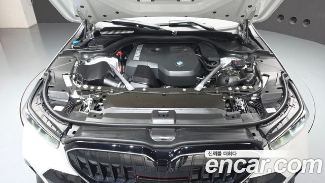 BMW 5 Series (G60) 530i xDrive M Sport Pro Special Edition 2026 — фото 6