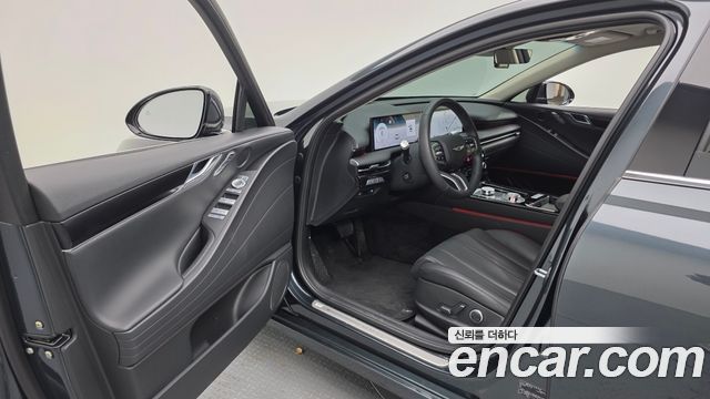 Genesis G80 (RG3) Gasoline 3.5 Turbo AWD 2025 — фото 10