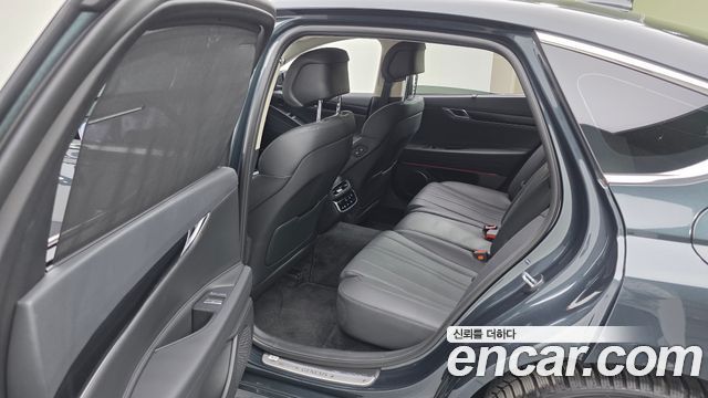 Genesis G80 (RG3) Gasoline 3.5 Turbo AWD 2025 — фото 11